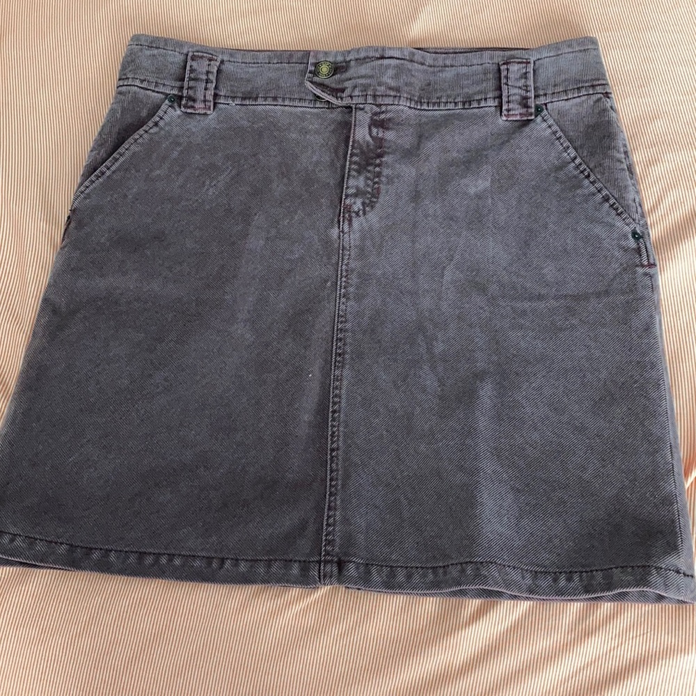 EUC GAP skirt